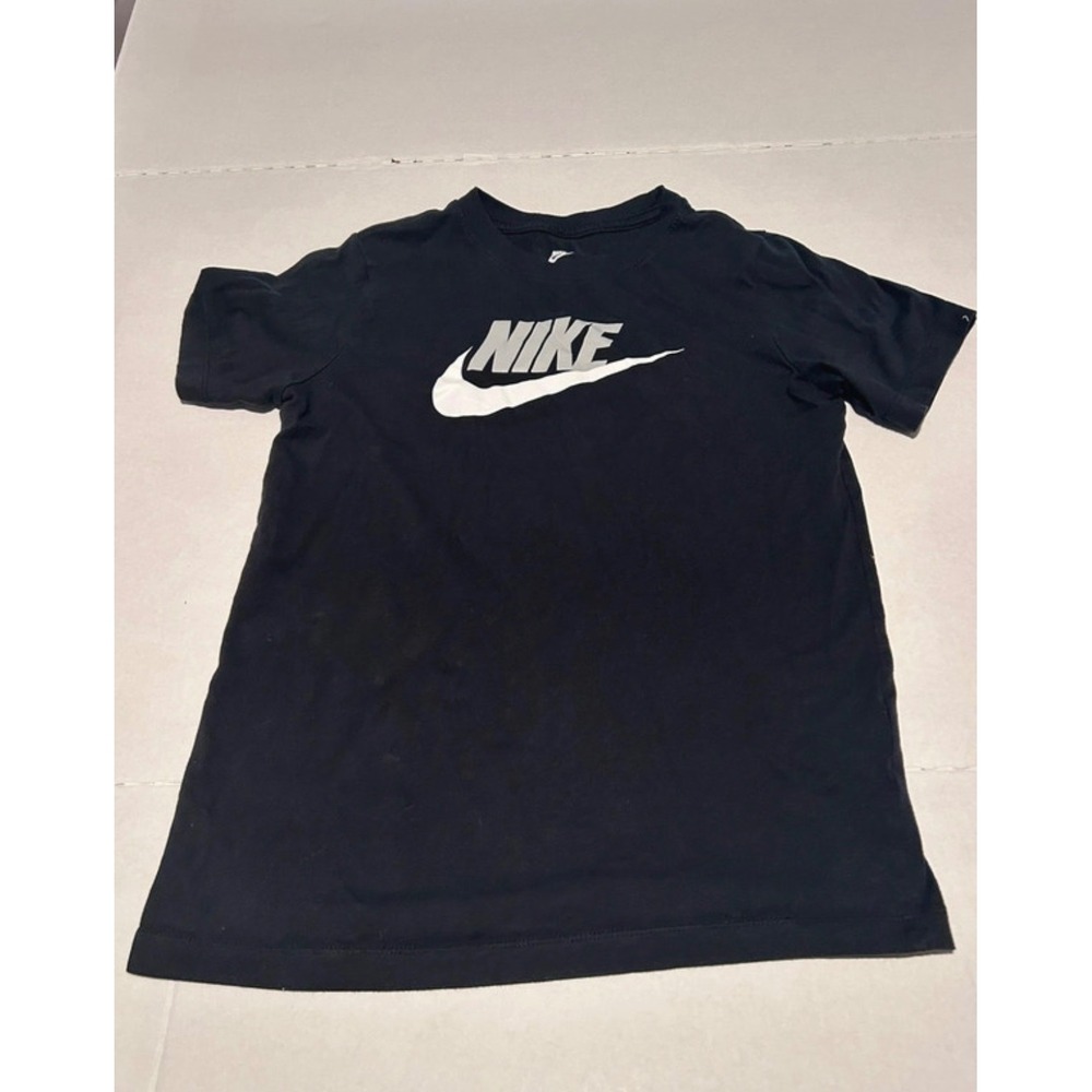 Nike T-Shirt Boys Large Black Grey Futura Logo Graphic Short Sleeve Tee